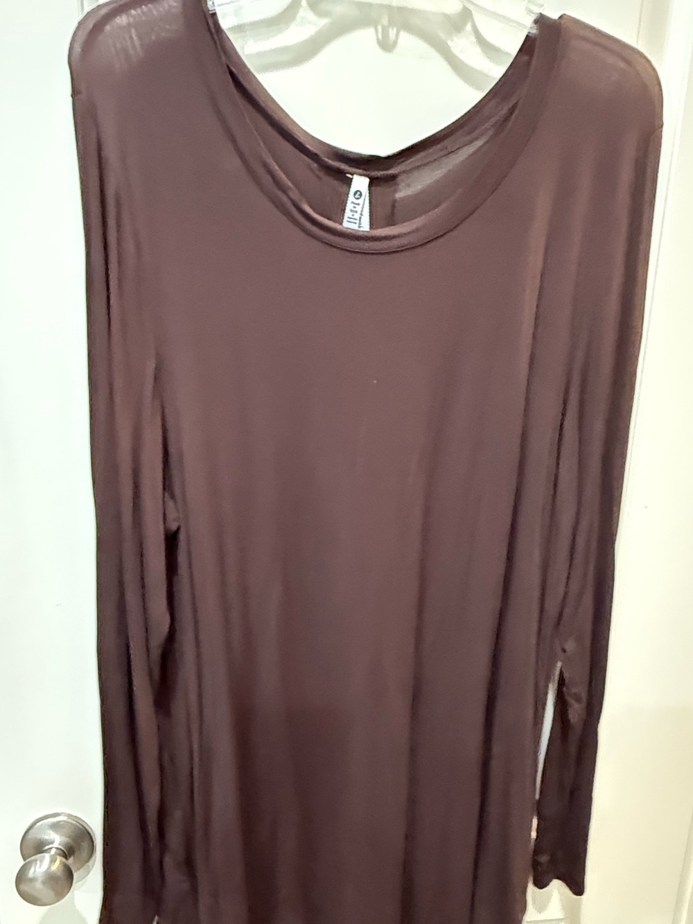 Leo & Nicole Long Sleeve Tunic in Deep Brown